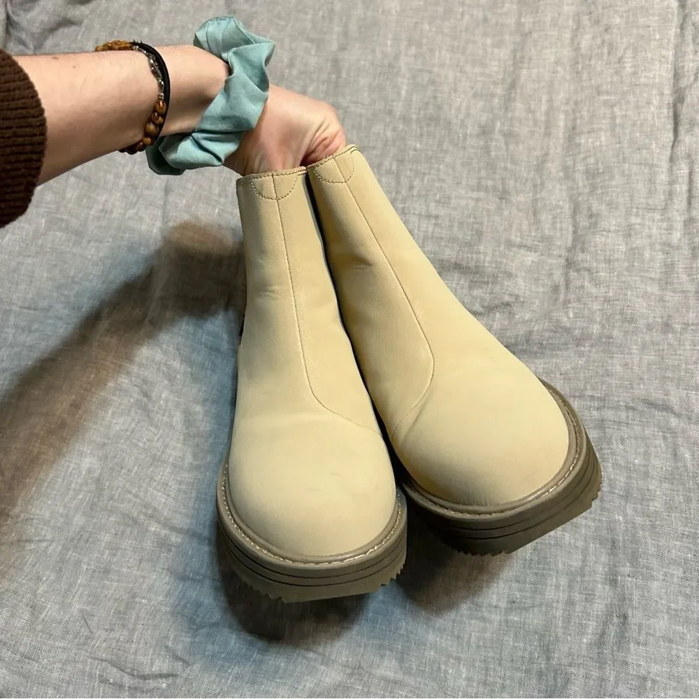 Teva Women's Midform Chelsea Boots Sesame Size 7.5